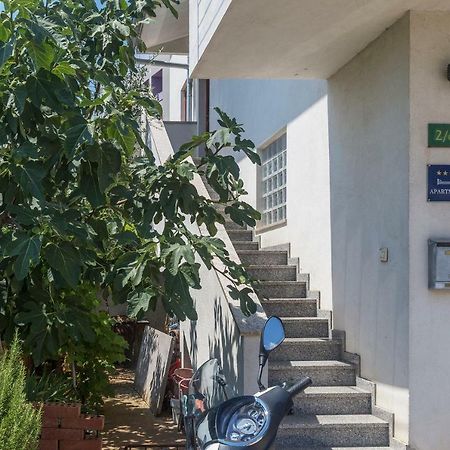 Apartmani Suzi Pola Esterno foto